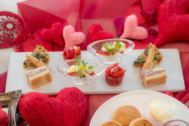 ホテル ラスイート神戸　ハーバーランド いちごのアフタヌーンティー
