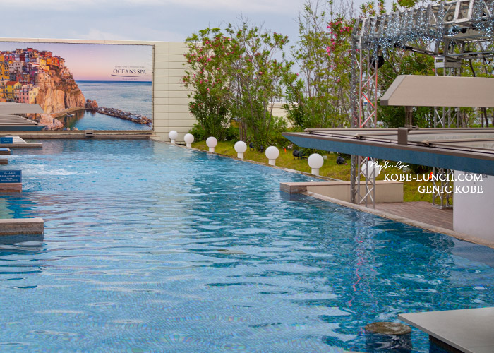 インスタで大人気 神戸みなと温泉蓮 ナイトプール 今年は行けた Genic Kobe