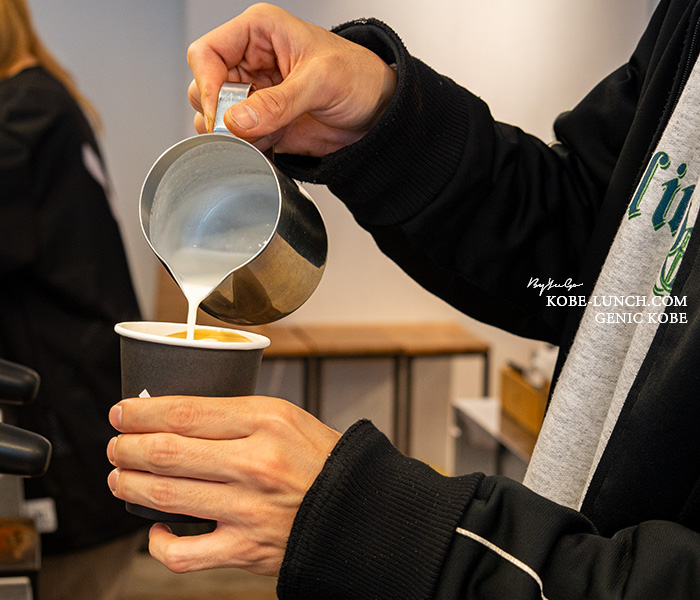 SATURDAYS NYC神戸カフェ