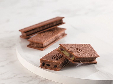 カカオサンド（アロマ） （期間限定） （4個入り）税込1,620円​