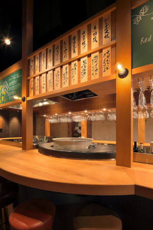 KOBE YAKITORI STAND 神戸エキゾ