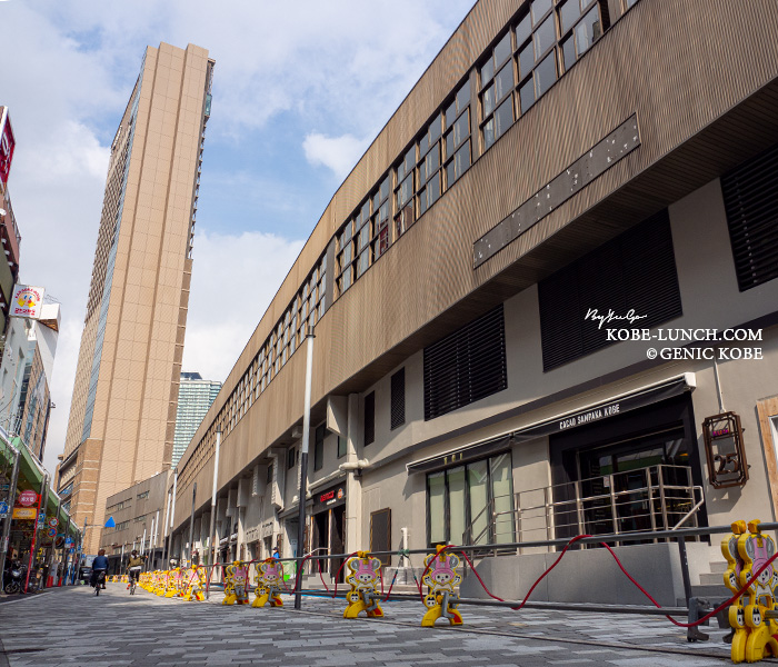 神戸三宮阪急ビルエキゾ表側