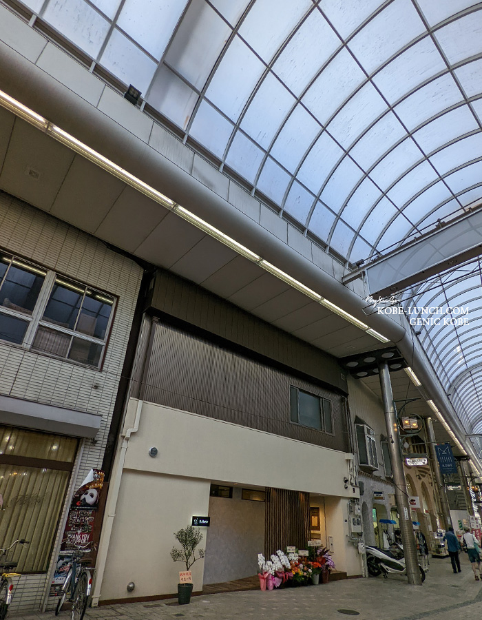 元町商店街西側に「R.Marco」