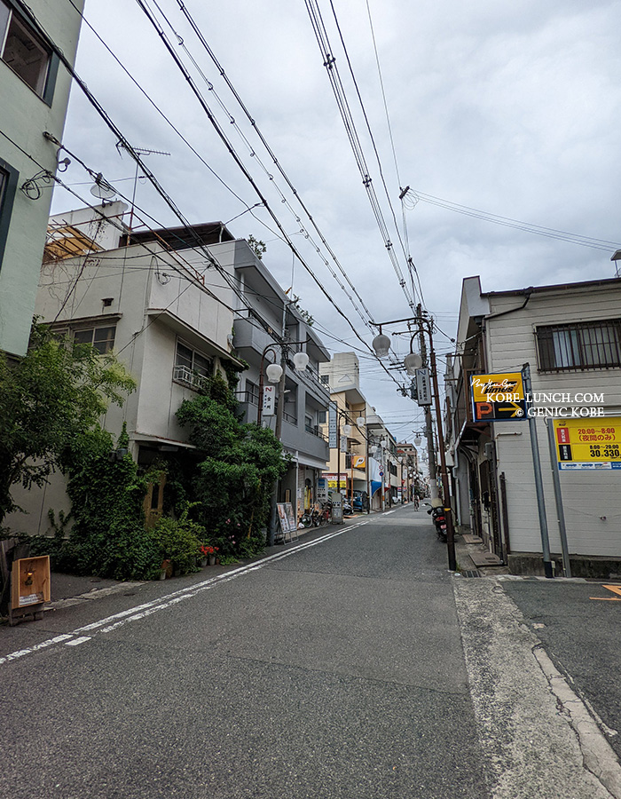 三宮東「炭火焼鳥えんとつ」