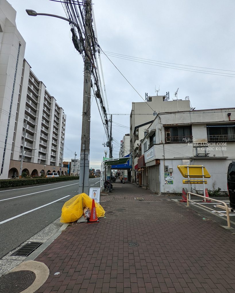 須磨月見山に「CREPE 10FUNNY」