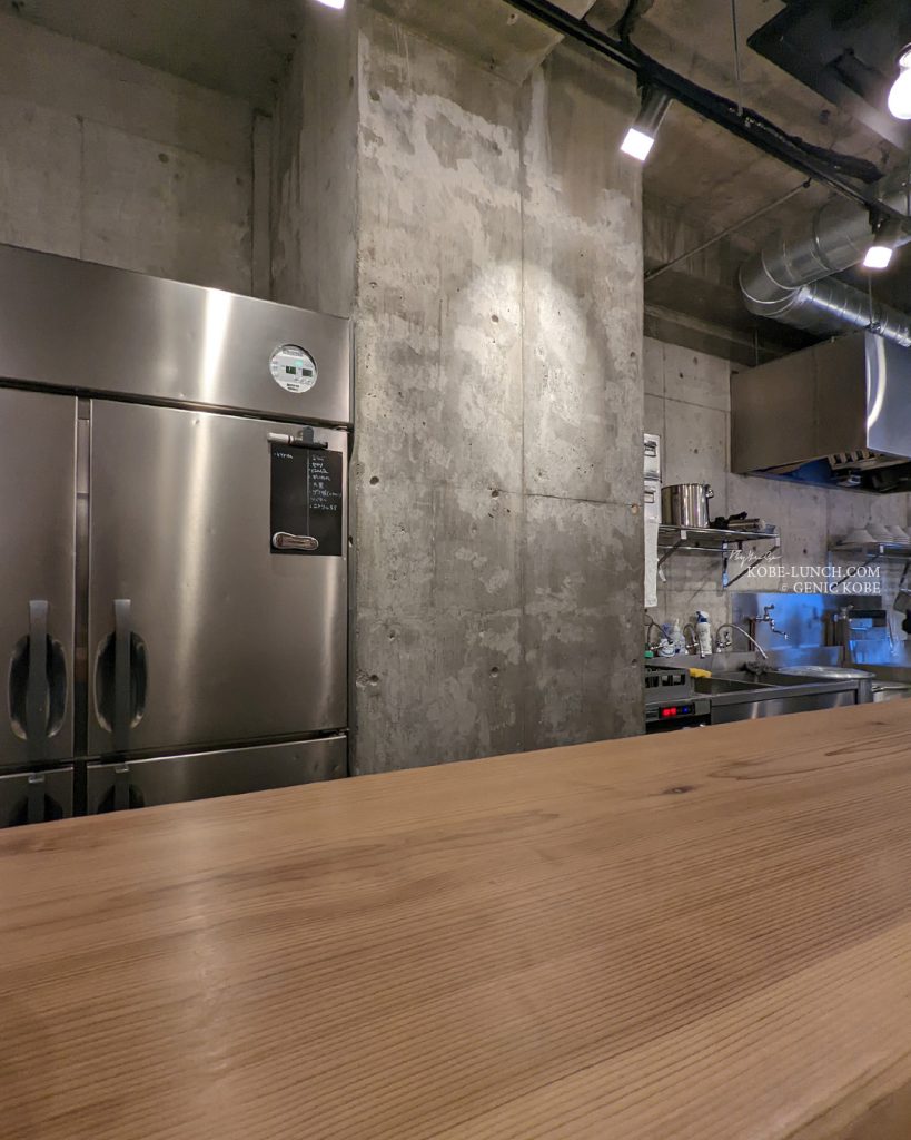 「MEN SONAN」(メンソナン) 神戸三宮