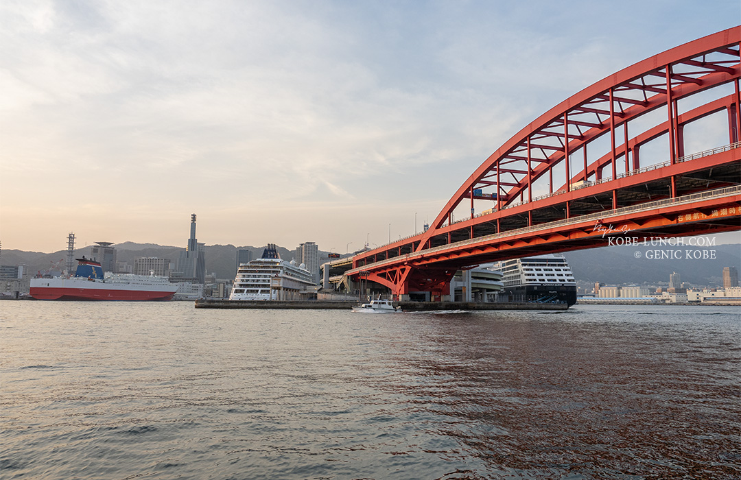 神戸港に豪華客船 ポートアイランド