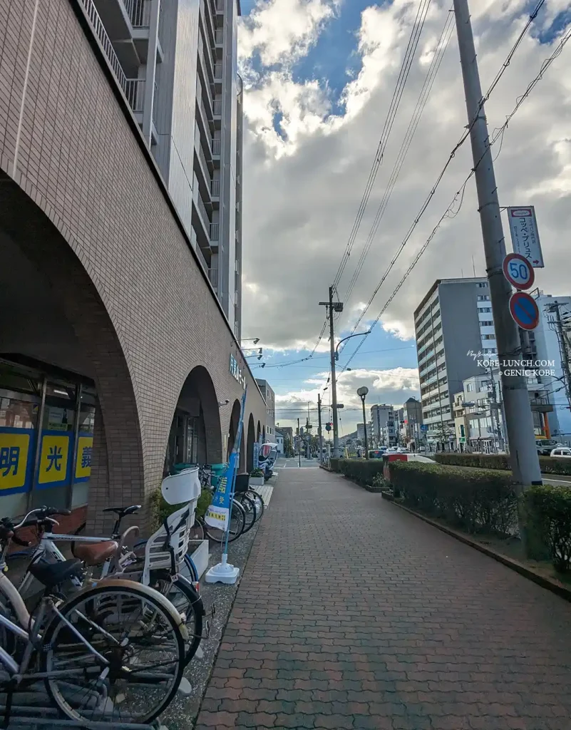 月見山に美容室「area」