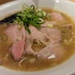 三ノ宮高架下の「梨子麺堂」さんで鶏豚骨拉麺ランチ【駅近】