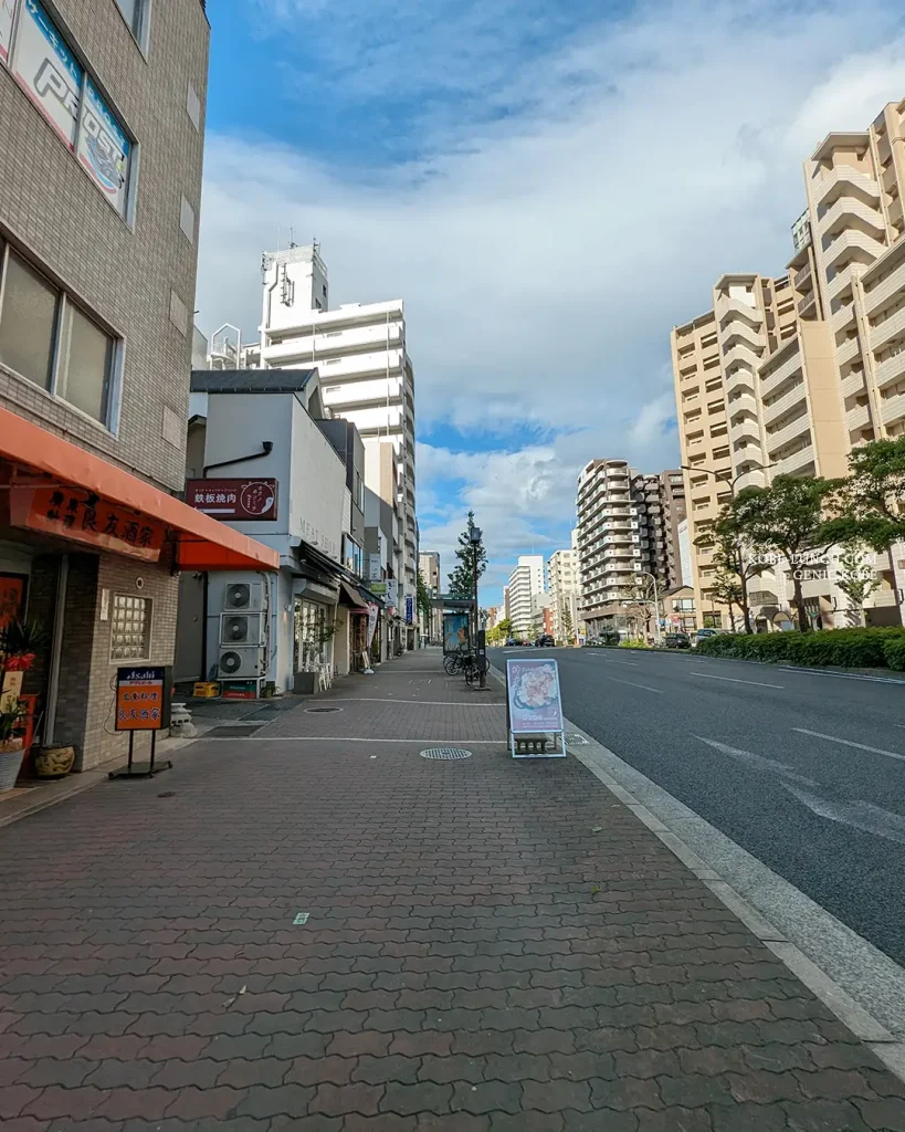 神戸三宮にステーキ「KOBE STEAK 青斜塔（ブルーシャトウ ）」