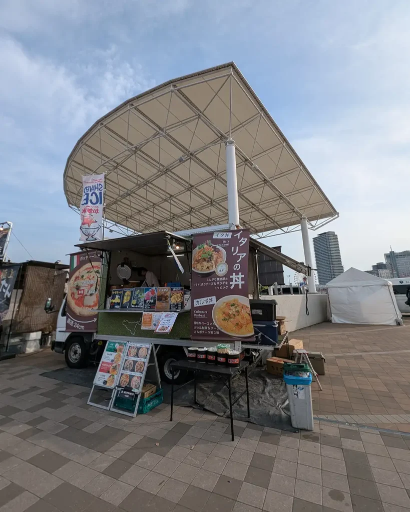 「KOBEメリケンパーク五月祭2025」に行ってきた！【神戸のGW】