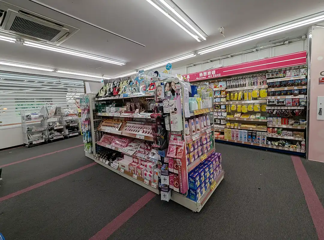 神戸元町商店街にできた100均「ワッツウィズ」さんに行ってきた