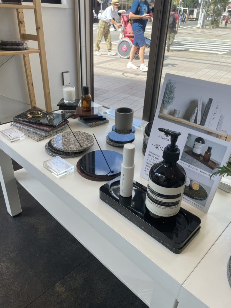 神戸大丸前で日本初の御影石ライフスタイルブランドのポップアップ初開催!