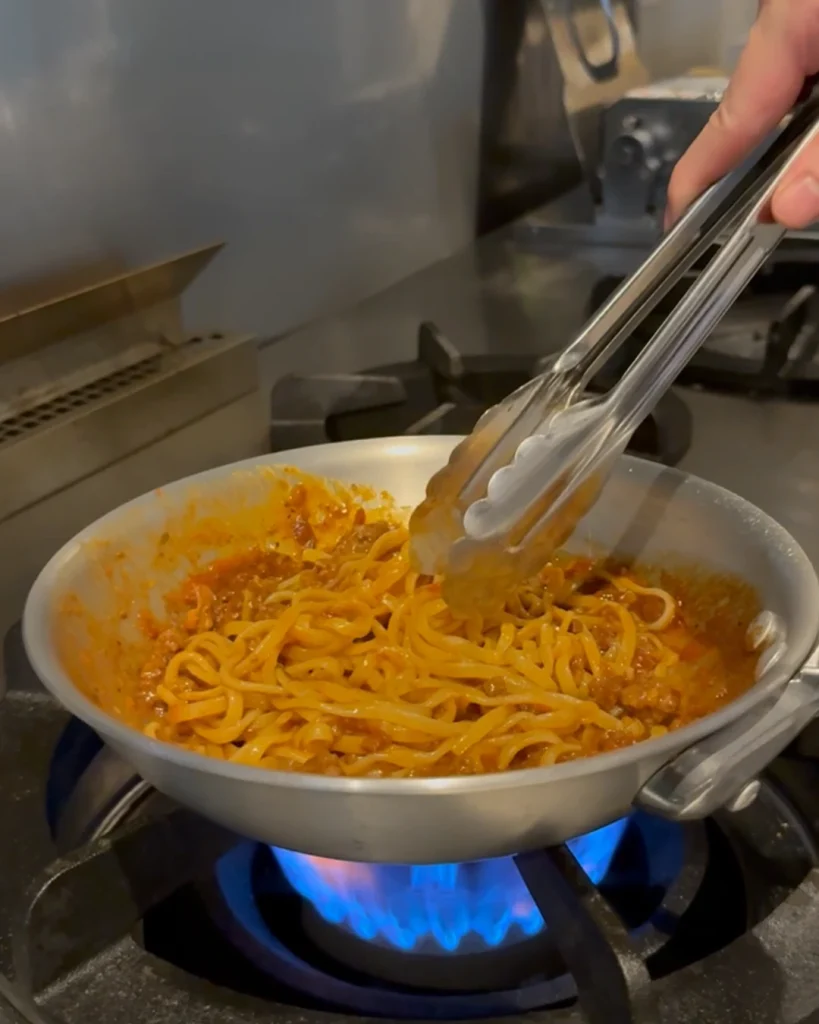 神戸三宮にイタリアン「ALBERO」さんがオープンしてる。