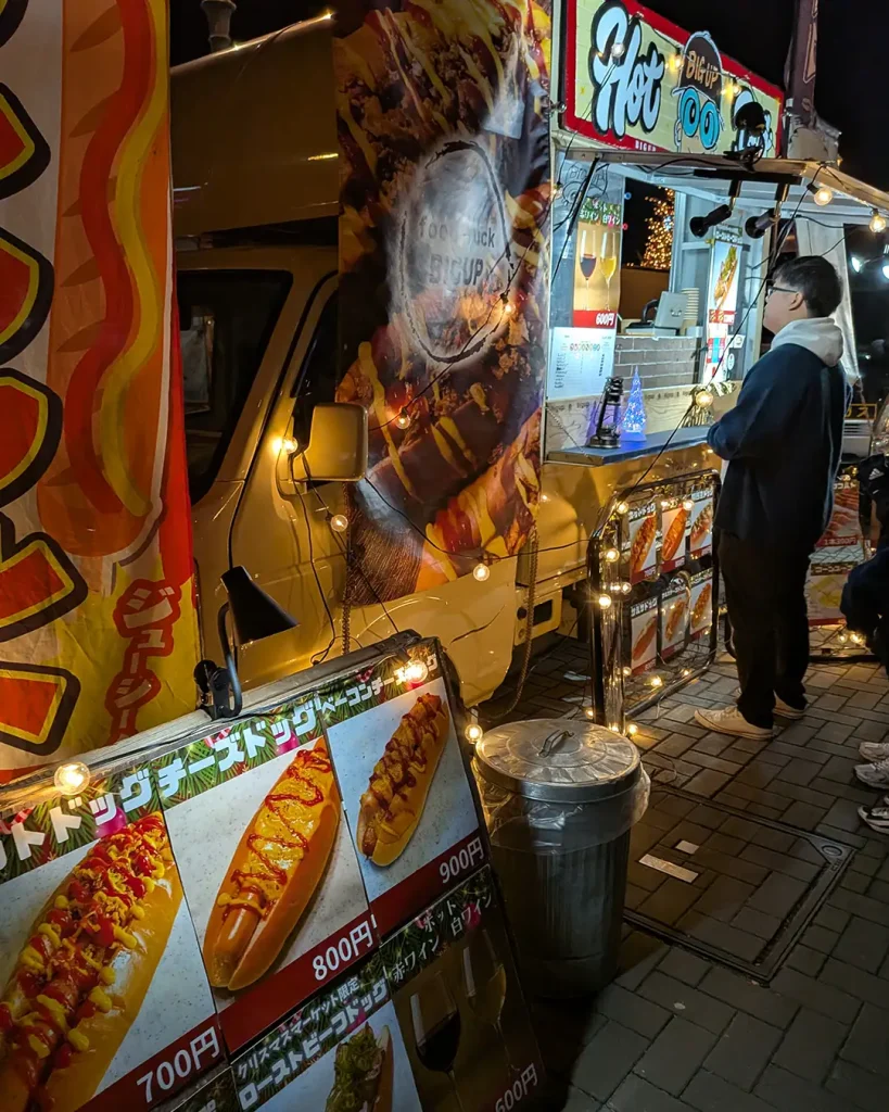 umieのクリスマスマーケット2025に行ってきた！花火も遭遇！
