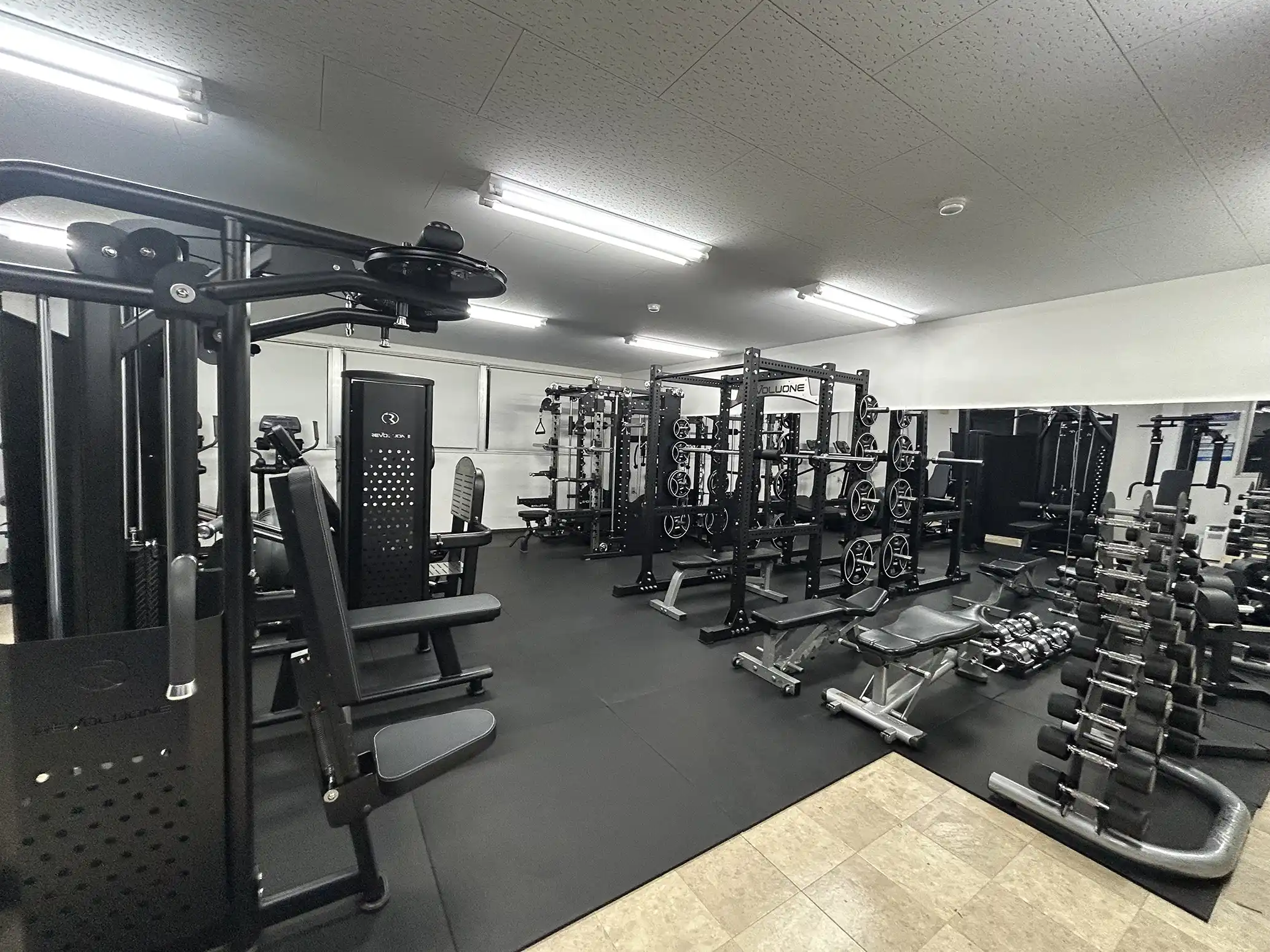 長田区に24時間ジムのパトロジムさんがオープンするよ！中もご紹介！