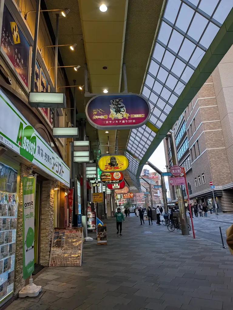 神戸三宮にゴーゴーカレーさんがオープンしてる、金沢で人気のお店