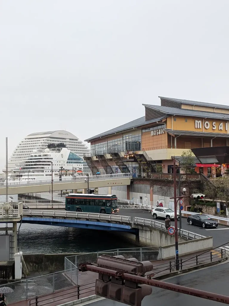 遂に徒歩で西元町から気軽にumieへ行ける？神戸ハーバーランドのデッキ延長へ