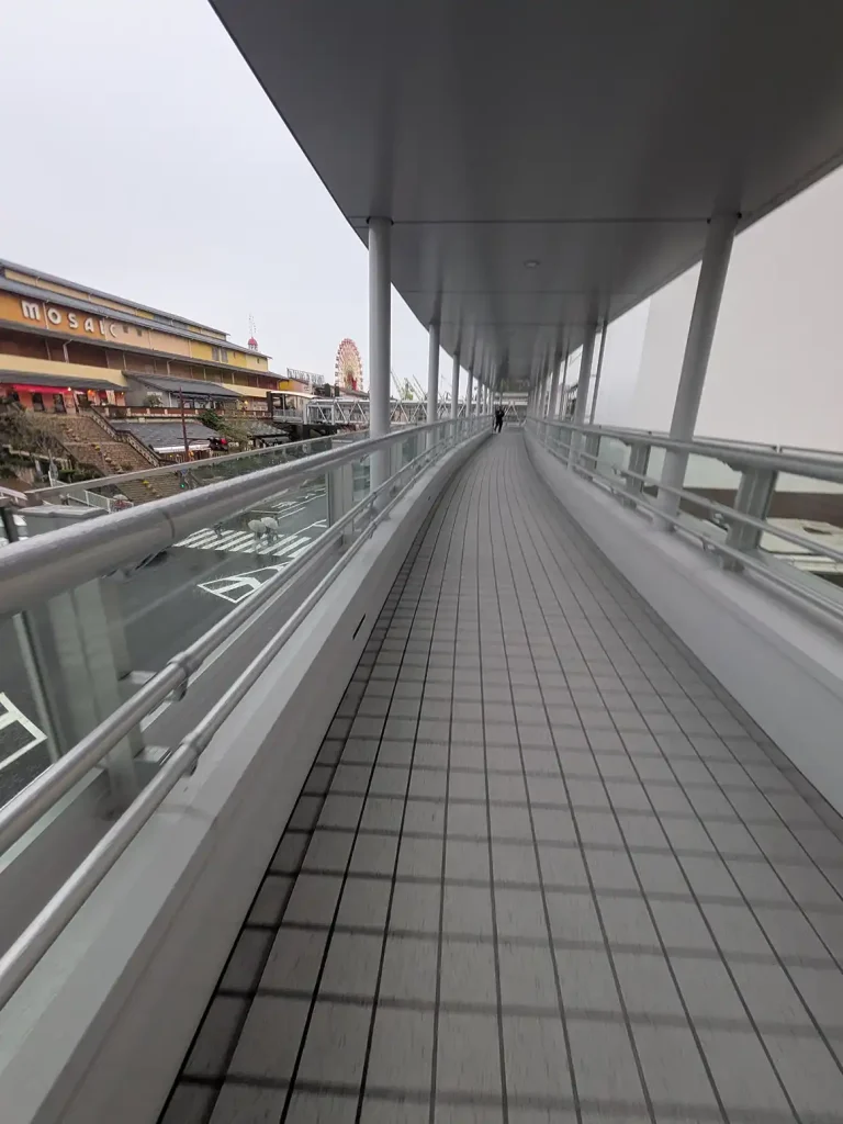 遂に徒歩で西元町から気軽にumieへ行ける？神戸ハーバーランドのデッキ延長へ