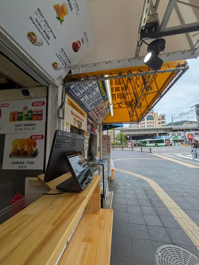 JR元町駅前の「KOBE KEBAB」さんでケバブをテイクアウトしたよ